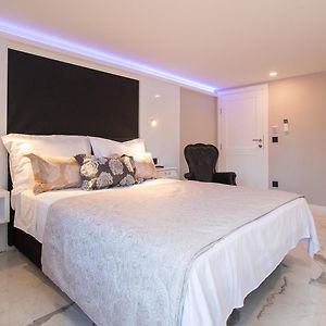 Large Double or Twin Room